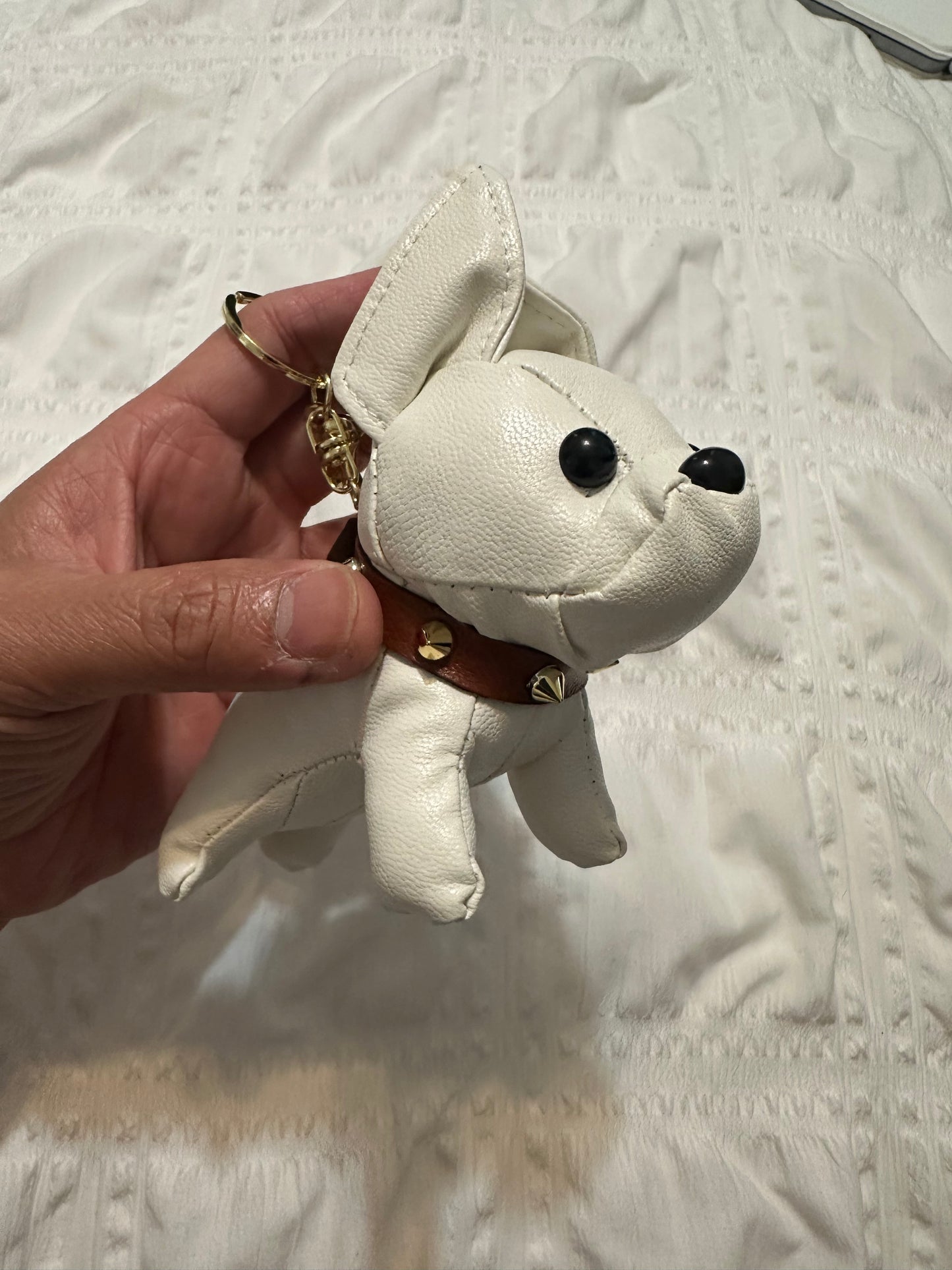 BULLDOG key chain- White